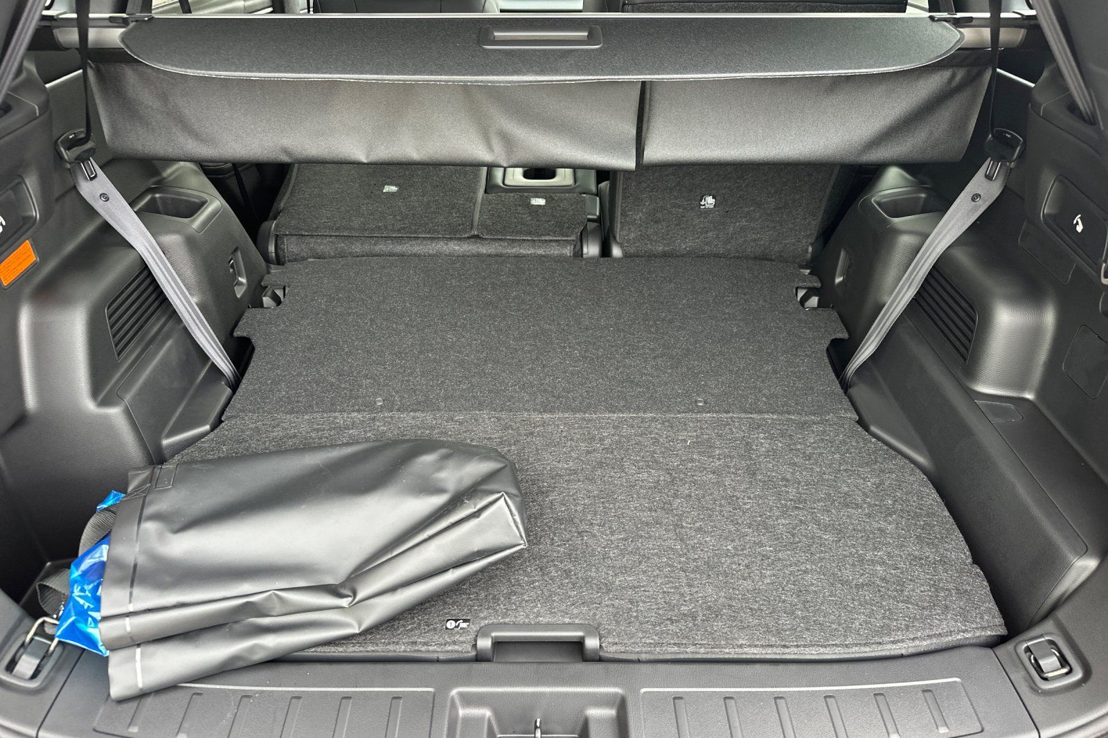 2025 Mitsubishi Outlander PHEV SE photo 14
