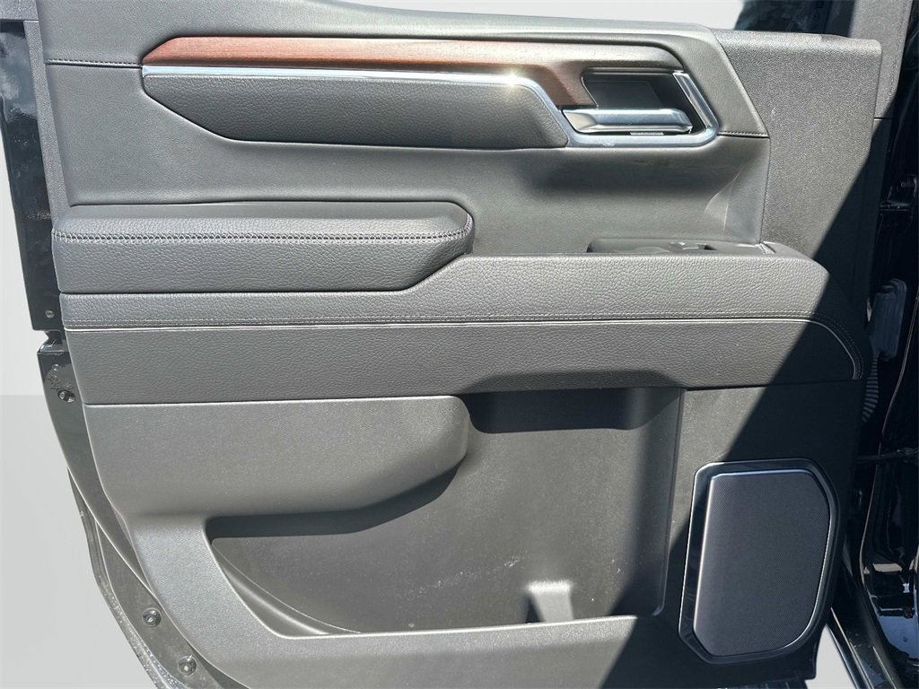 2024 Gmc Sierra Denali photo 11