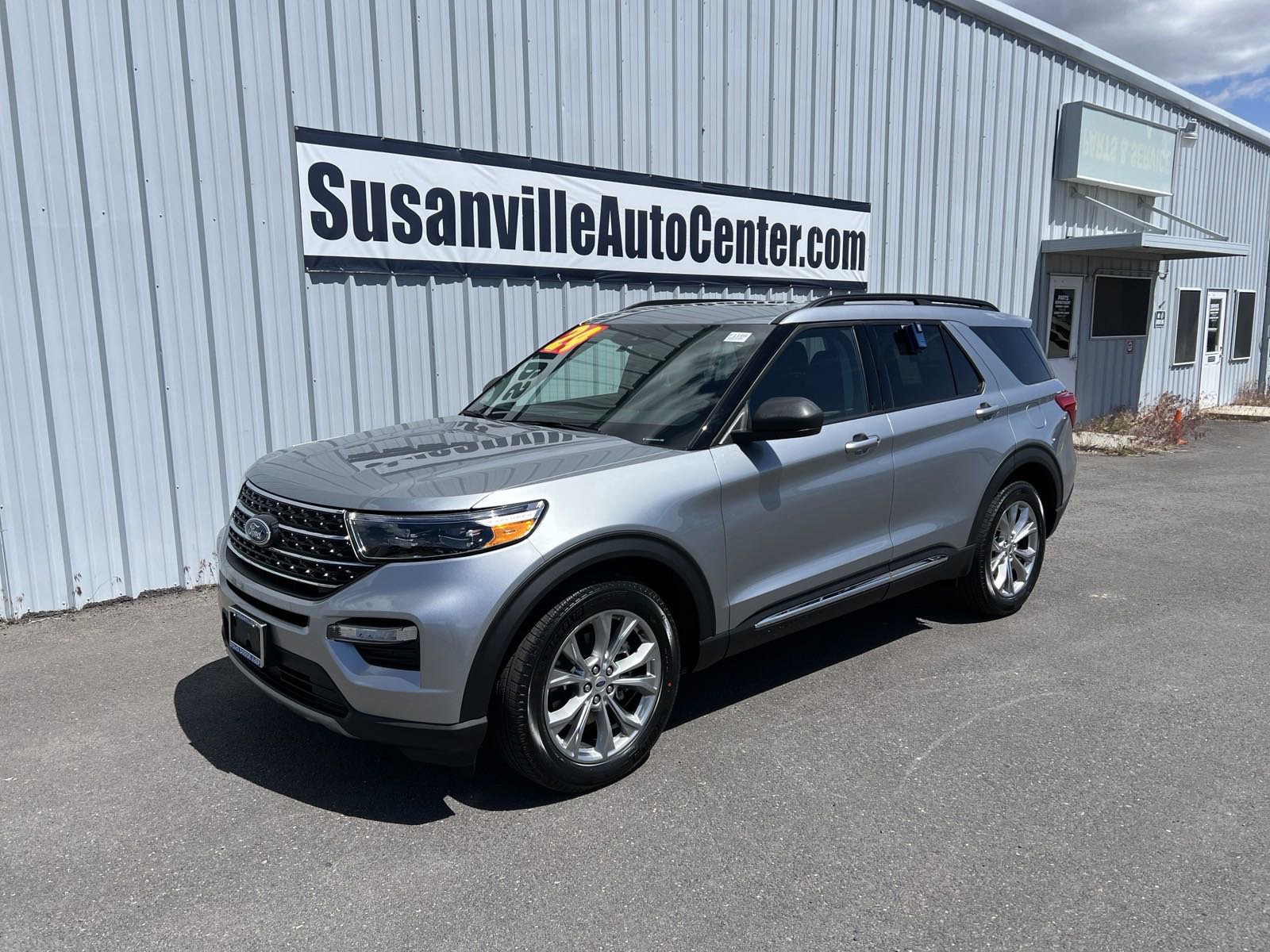 2024 Ford Explorer XLT's photo