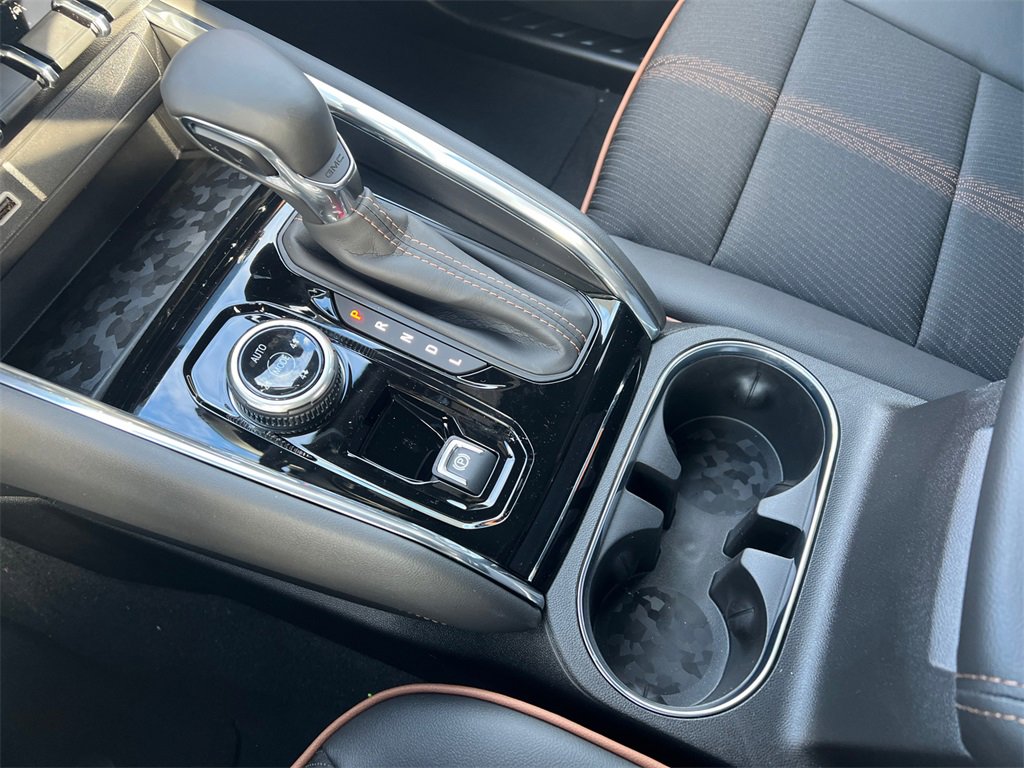 2026 GMC CANYON - Image 24