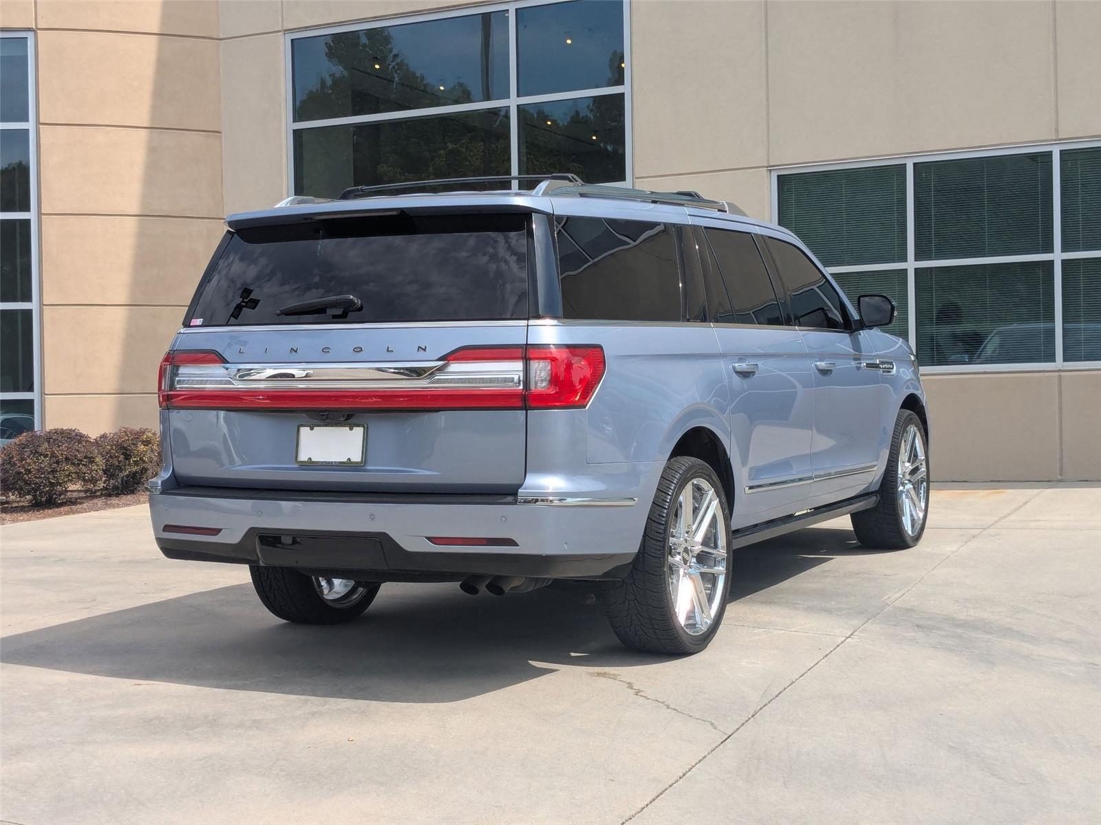 2020 Lincoln Navigator Black Label photo 5