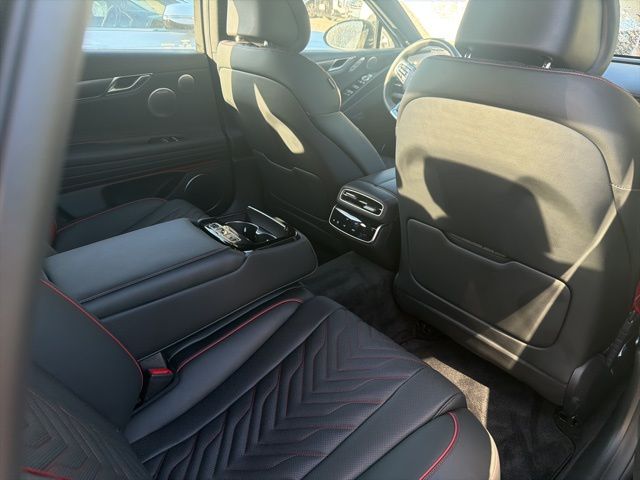 2025 Genesis G80 2.5T photo 10