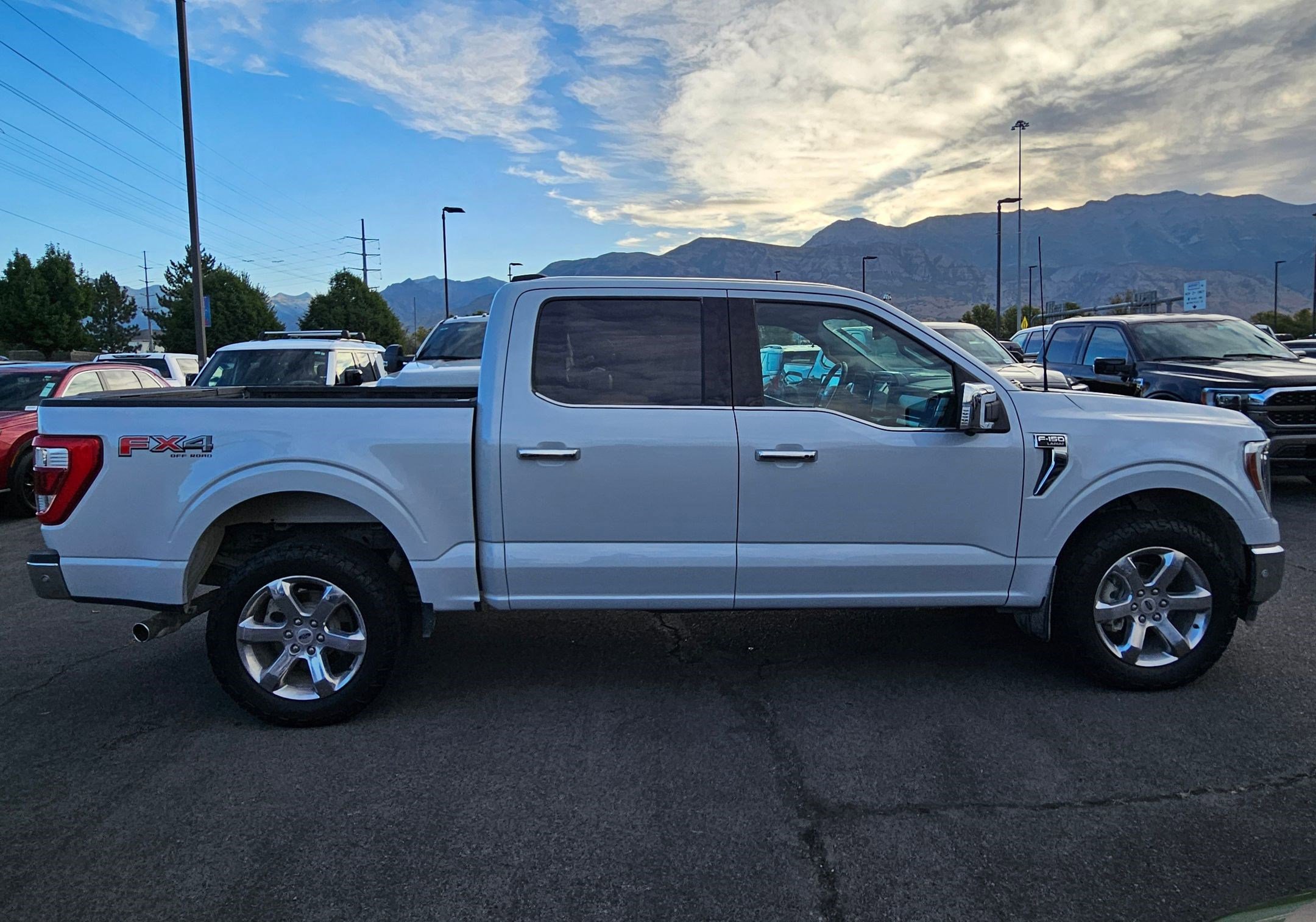 2022 Ford F-150 Lariat photo 2