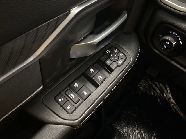 2025 Ram 2500 Big Horn photo 30