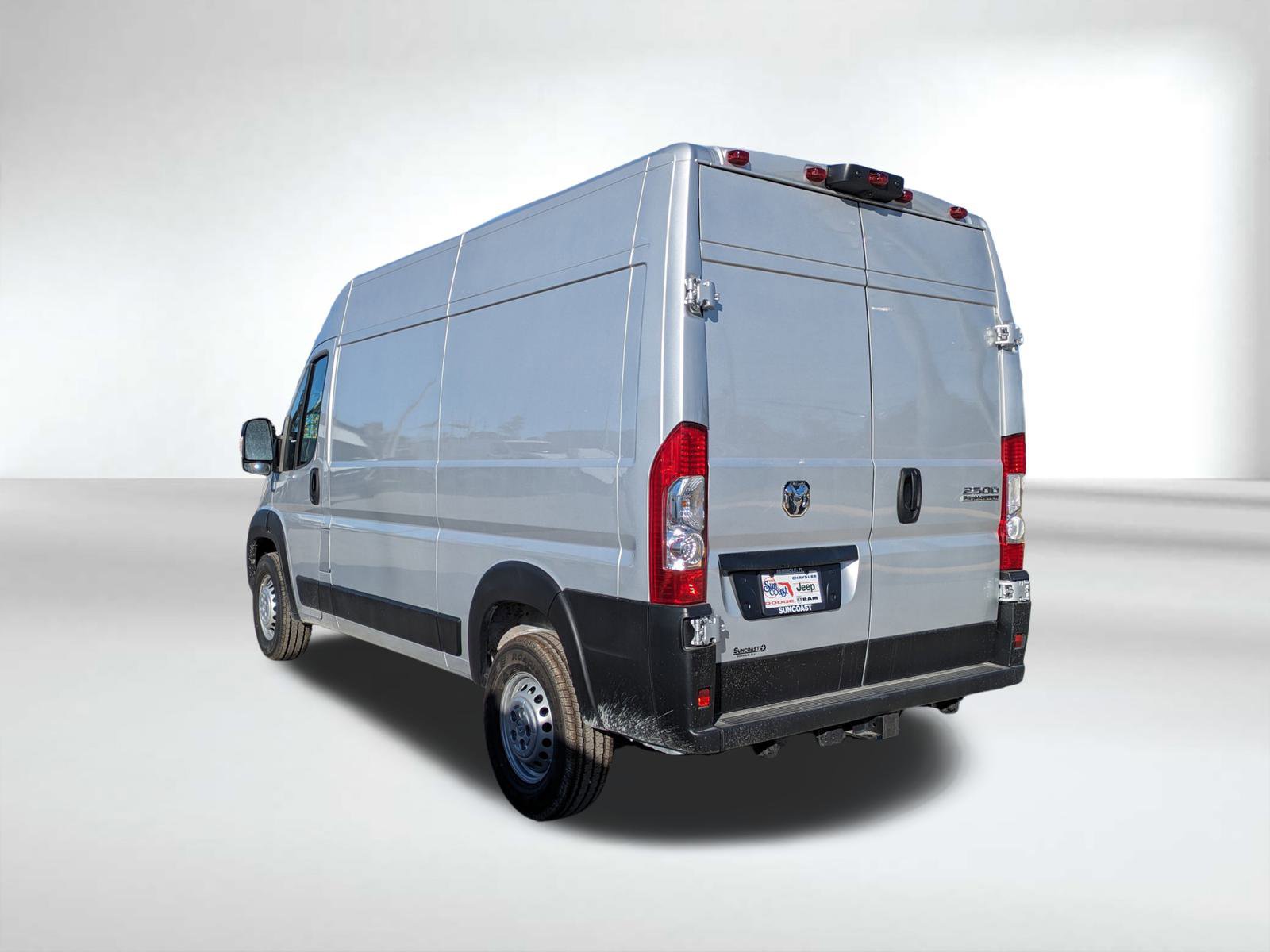 2026 Ram ProMaster 2500 photo 3