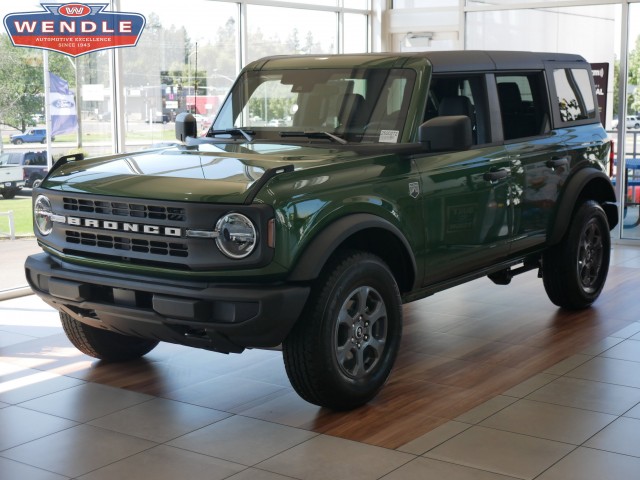 2025 Ford Bronco 4-Door Big Bend's photo