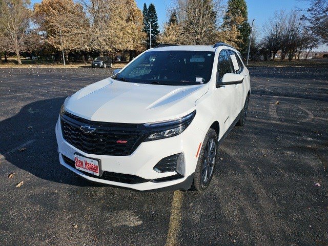 2024 Chevrolet Equinox RS photo 2