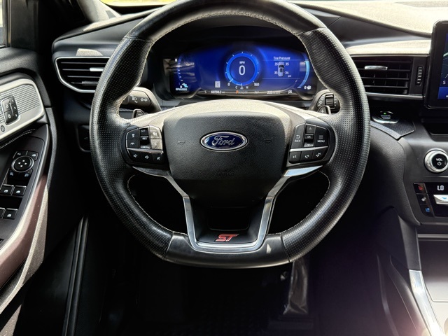 2020 Ford Explorer ST photo 23