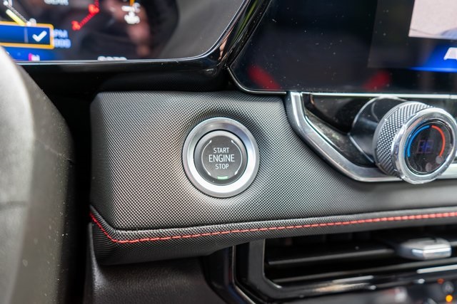 2025 Chevrolet Colorado Z71 photo 24