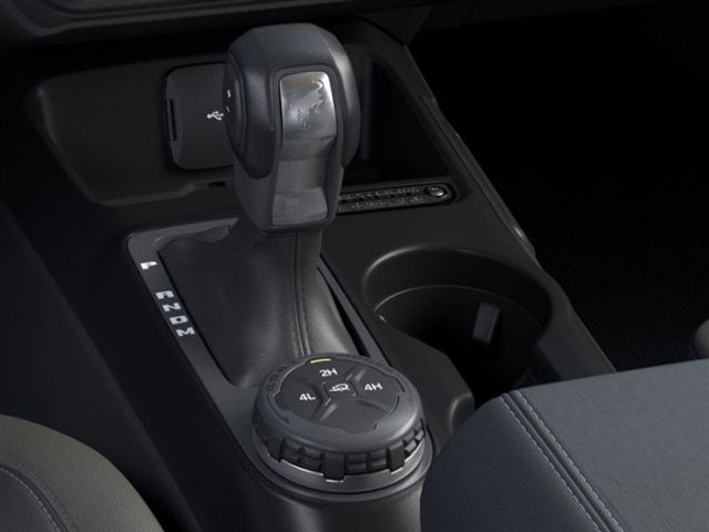 2025 Ford Bronco Outer Banks photo 17