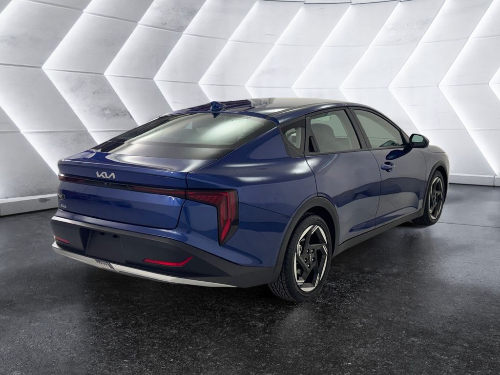 2025 Kia K4 EX photo 4