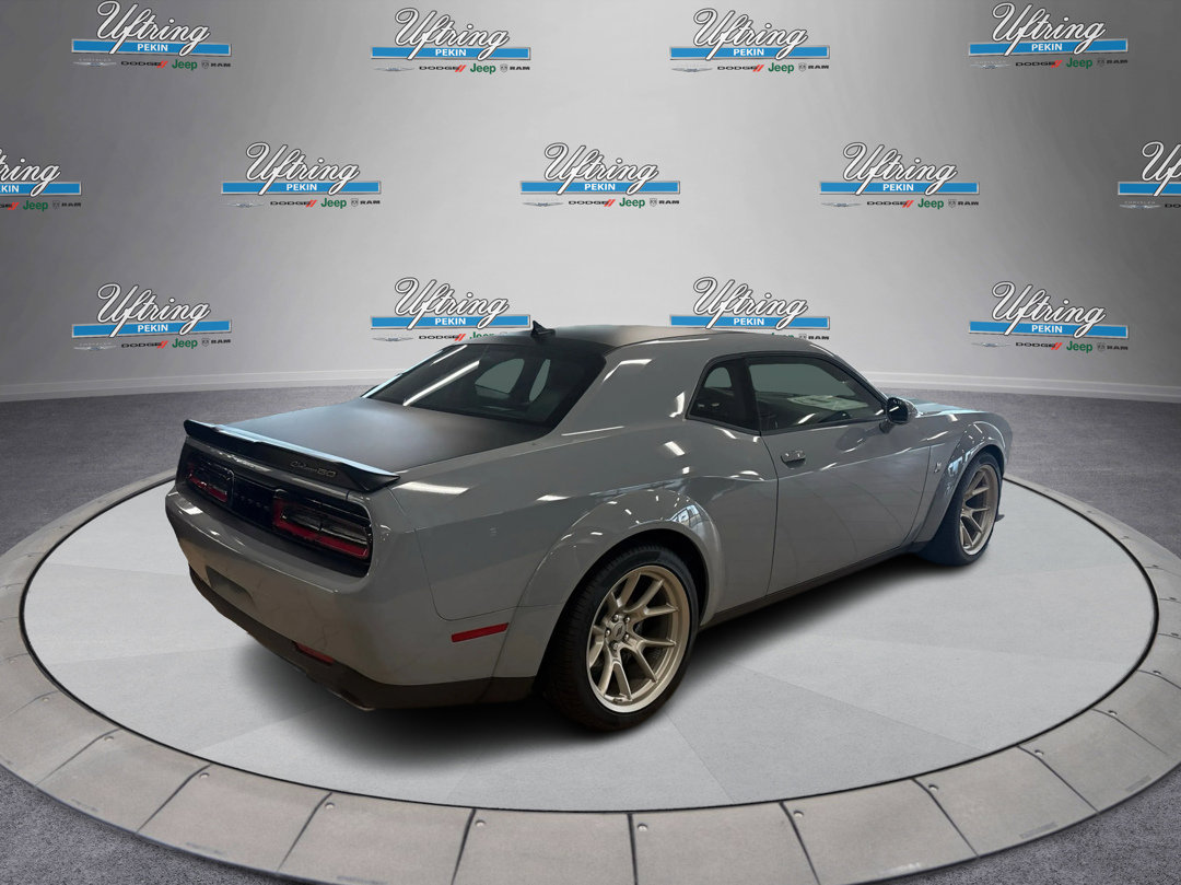 2020 Dodge Challenger R/T Scat Pack Widebody photo 2