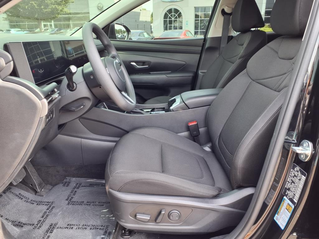 2025 Hyundai Tucson SEL photo 3