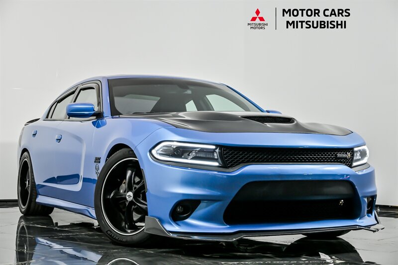 2018 Dodge Charger R/T's photo