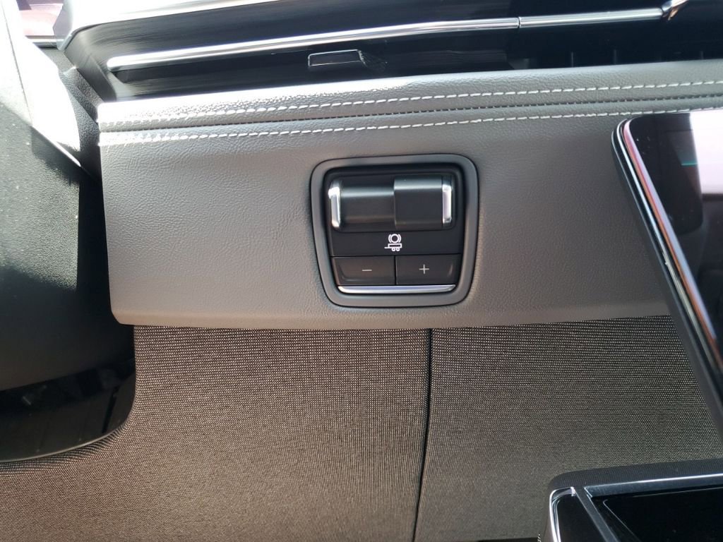 2026 Cadillac Escalade IQ Luxury photo 37