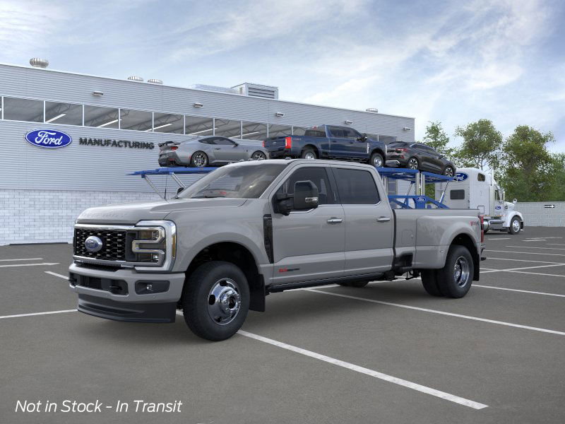 2026 Ford F-350 Super Duty Platinum's photo