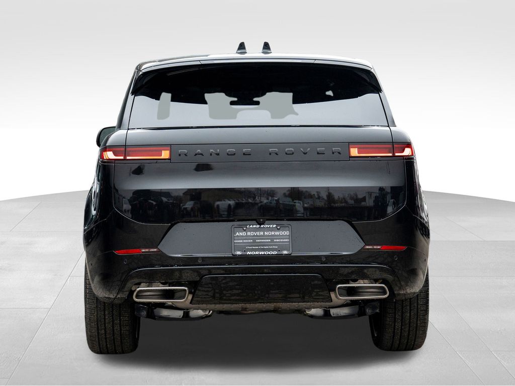 2025 Land Rover Range Rover Sport SE photo 3