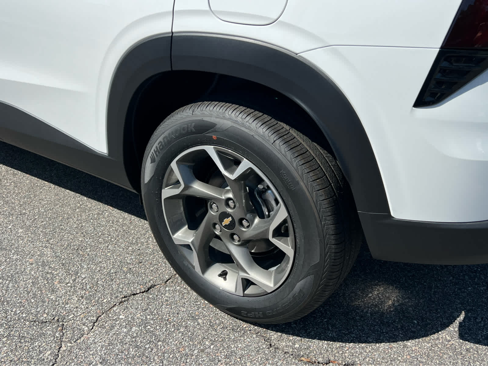 2025 Chevrolet Trax photo 5