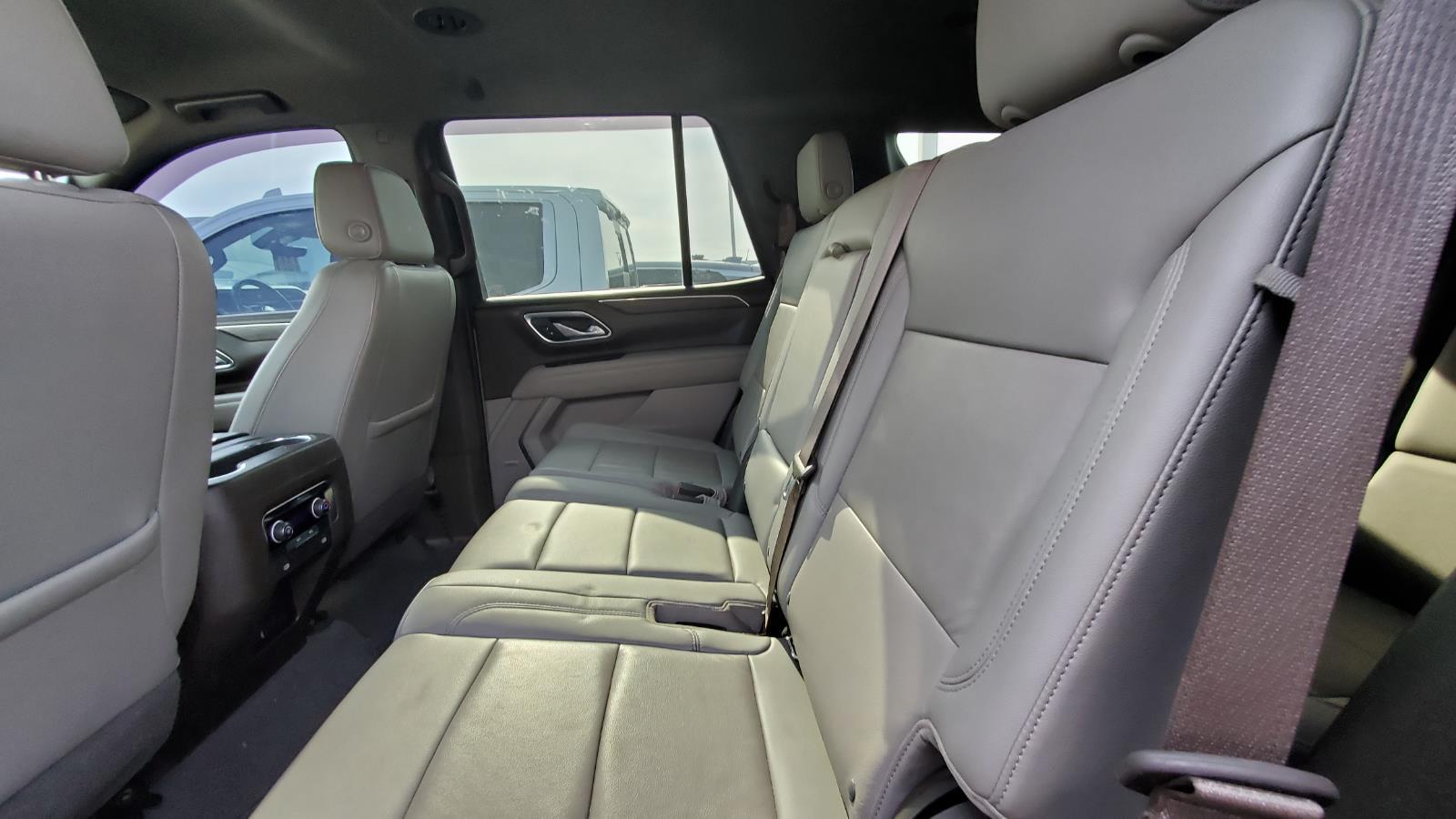 2021 Chevrolet Tahoe Z71 photo 5
