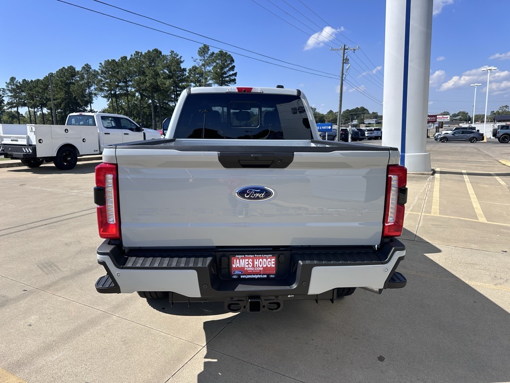 2026 Ford F-250 photo 2
