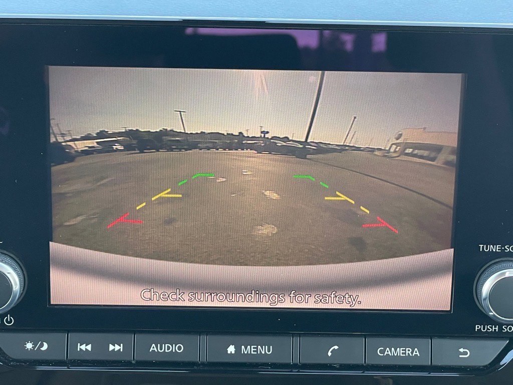 2022 Nissan Pathfinder SV photo 21