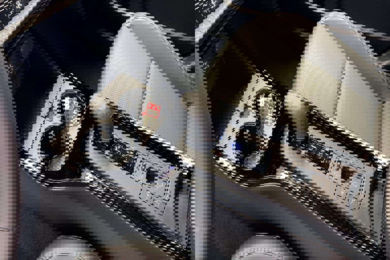 2025 Toyota Prius XLE photo 8