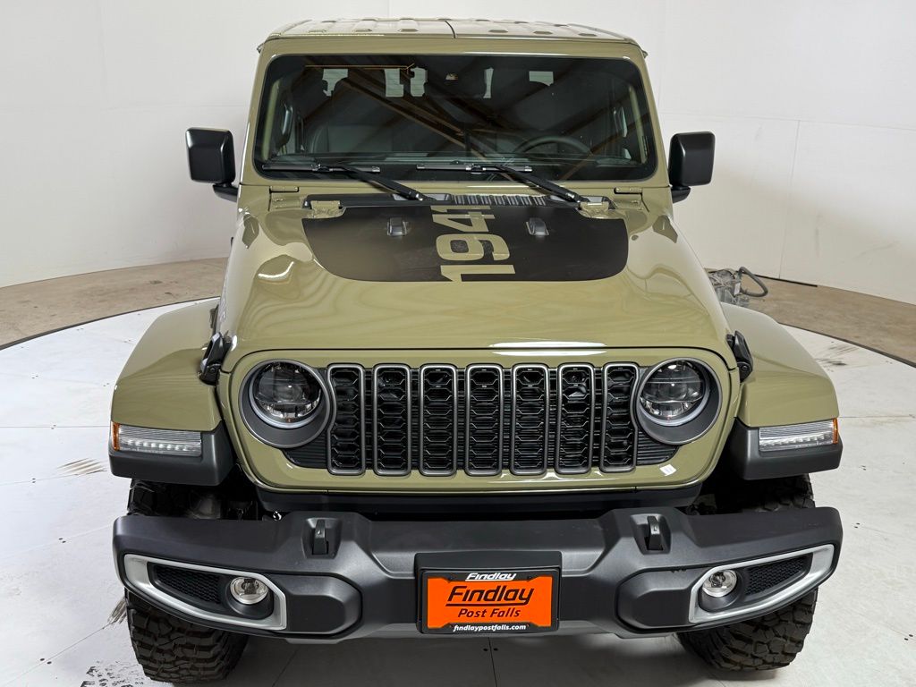 2025 Jeep Gladiator Sport photo 2