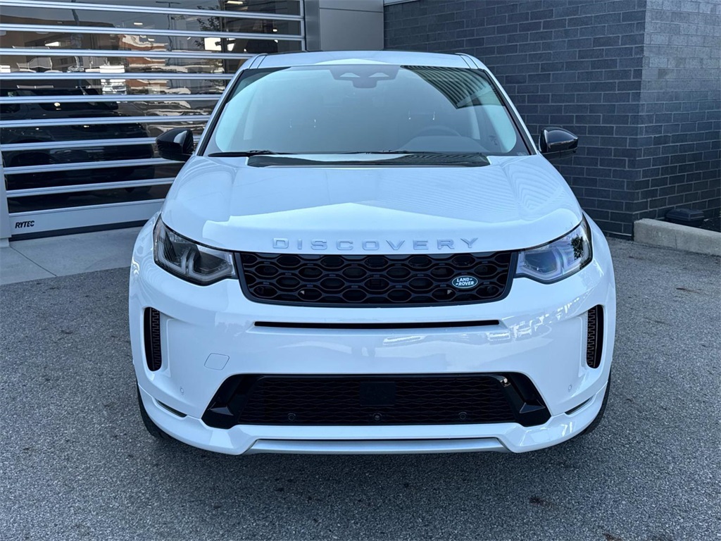 2025 Land Rover Discovery Sport S photo 2