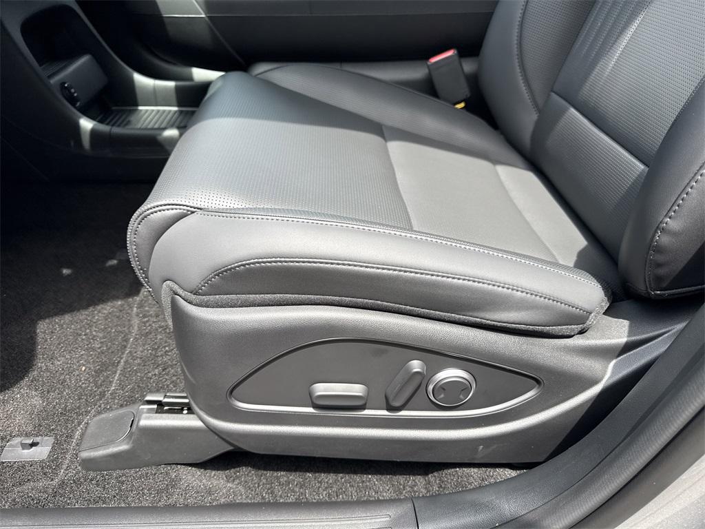 2026 Hyundai Palisade SEL photo 11
