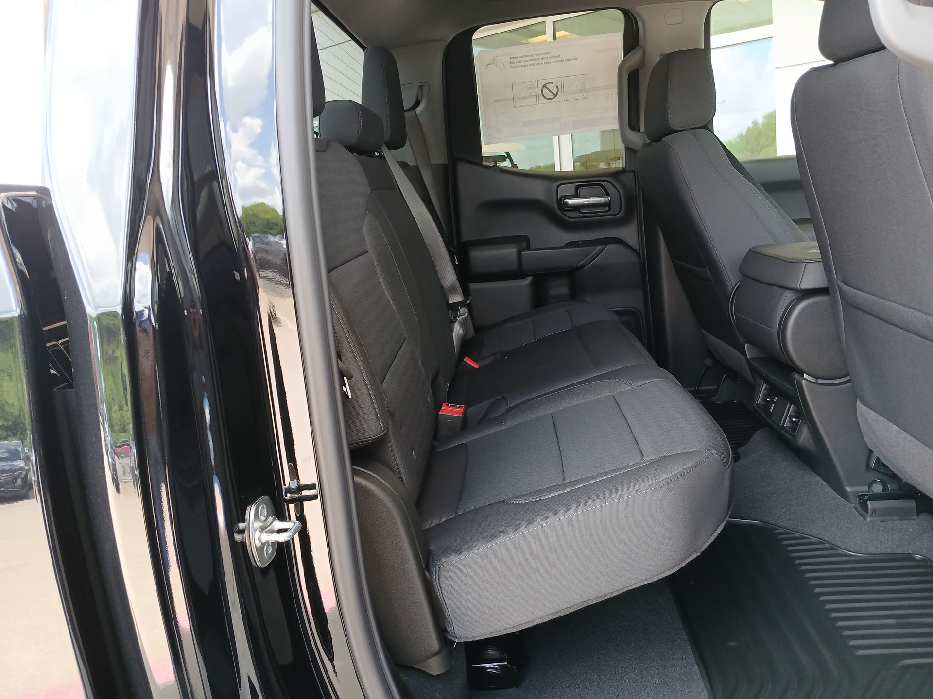 2025 Chevrolet Silverado 1500 Custom photo 26