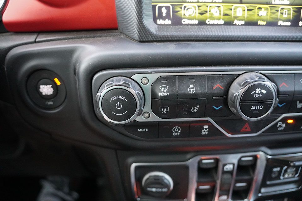 2020 Jeep Wrangler Unlimited Rubicon photo 5