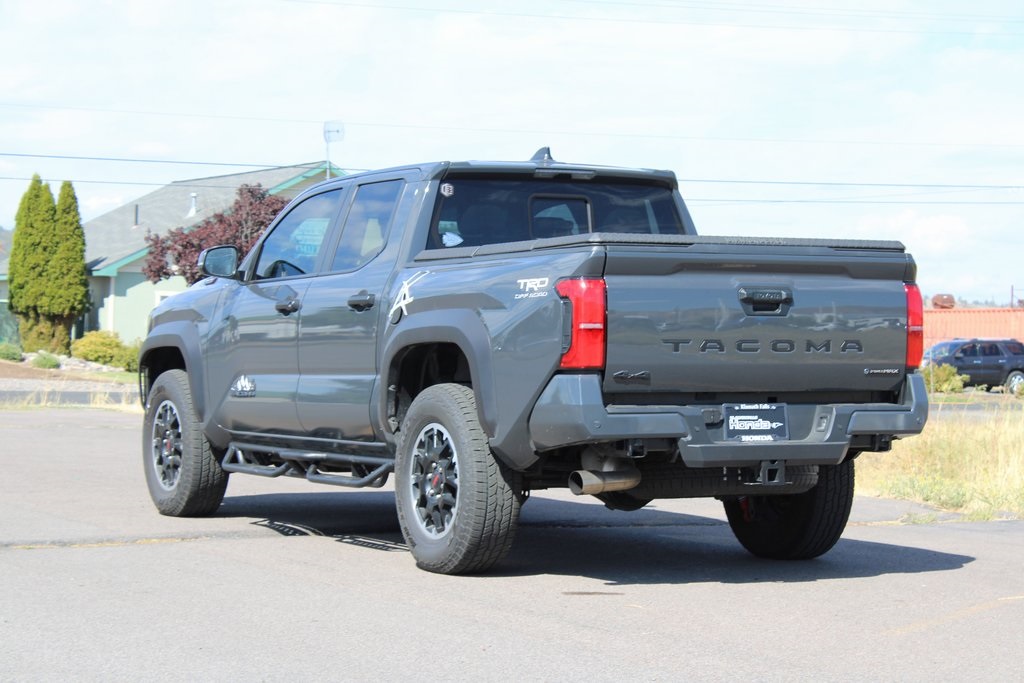 2024 Toyota Tacoma TRD photo 4