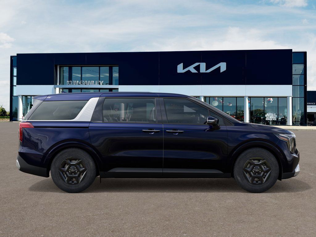 2026 Kia Carnival LXS photo 3