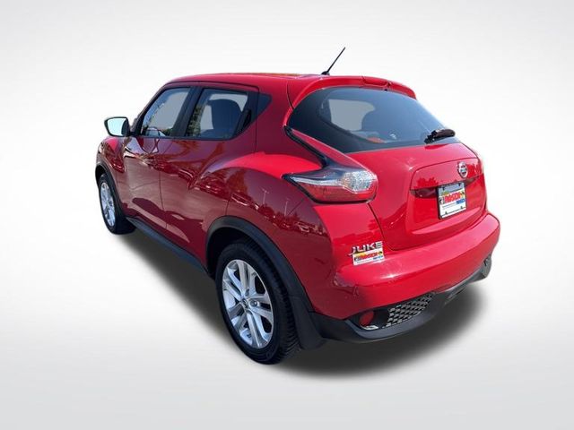 2016 Nissan Juke S photo 3