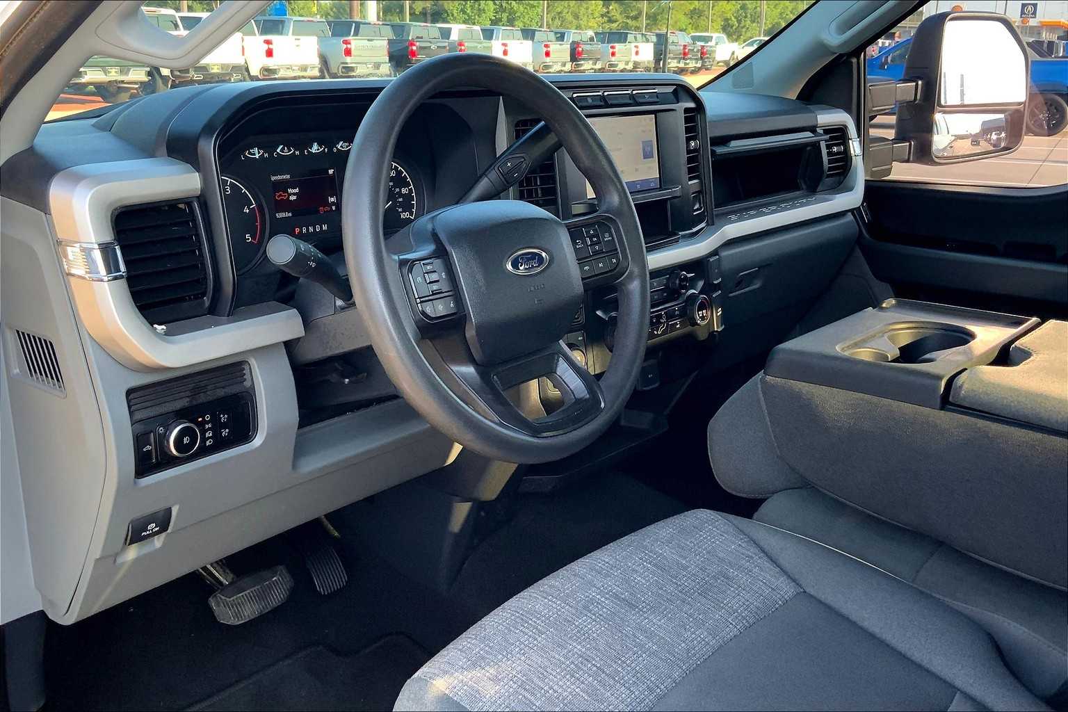 2024 Ford F-250 XLT photo 15
