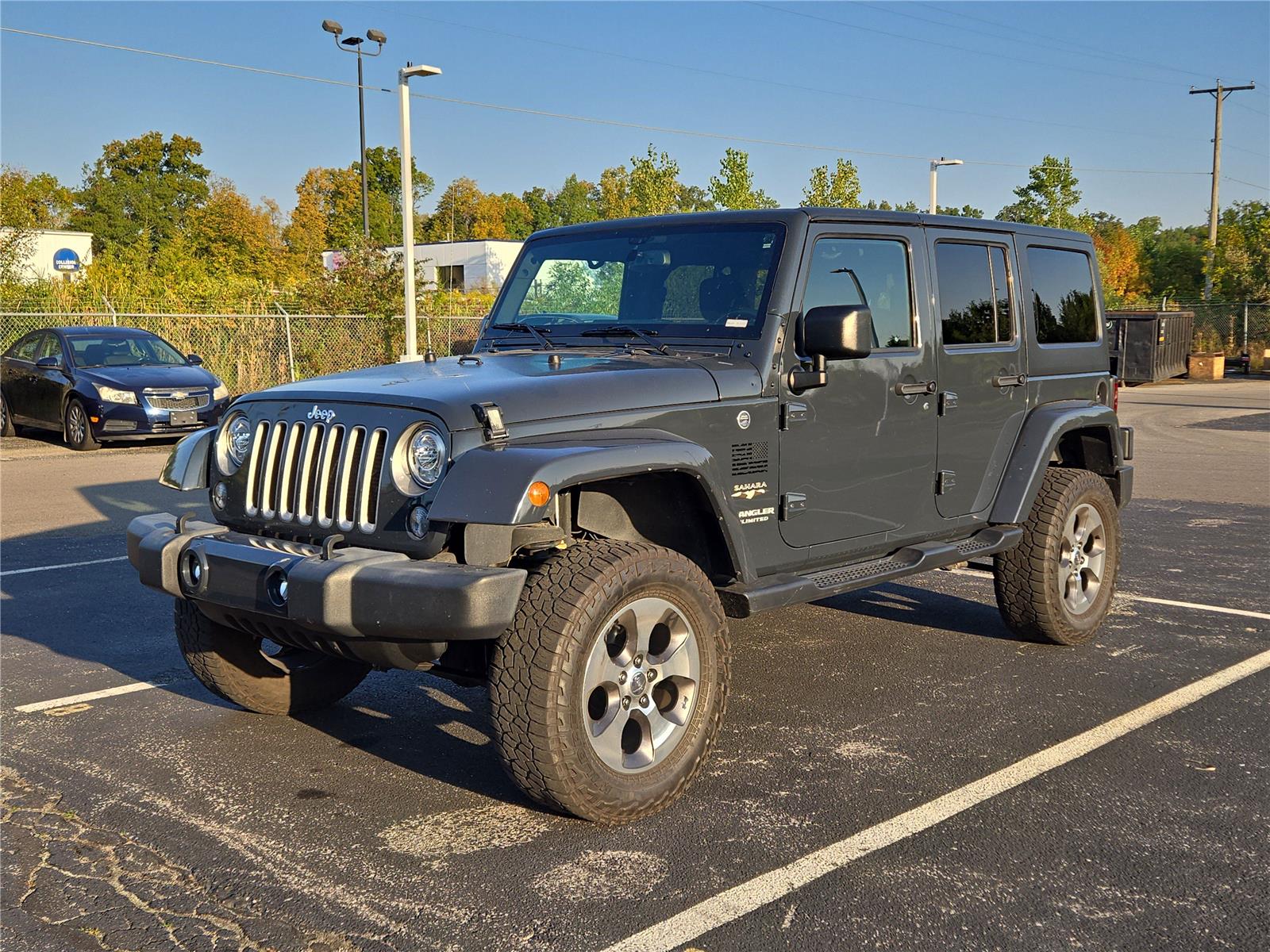 2017 Jeep Wrangler Unlimited Sahara photo 3