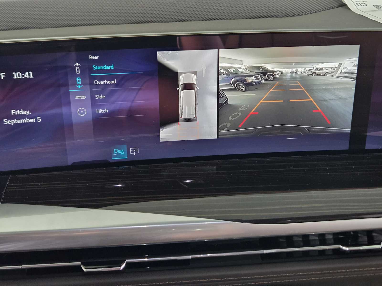2025 Cadillac Escalade Premium Luxury photo 11