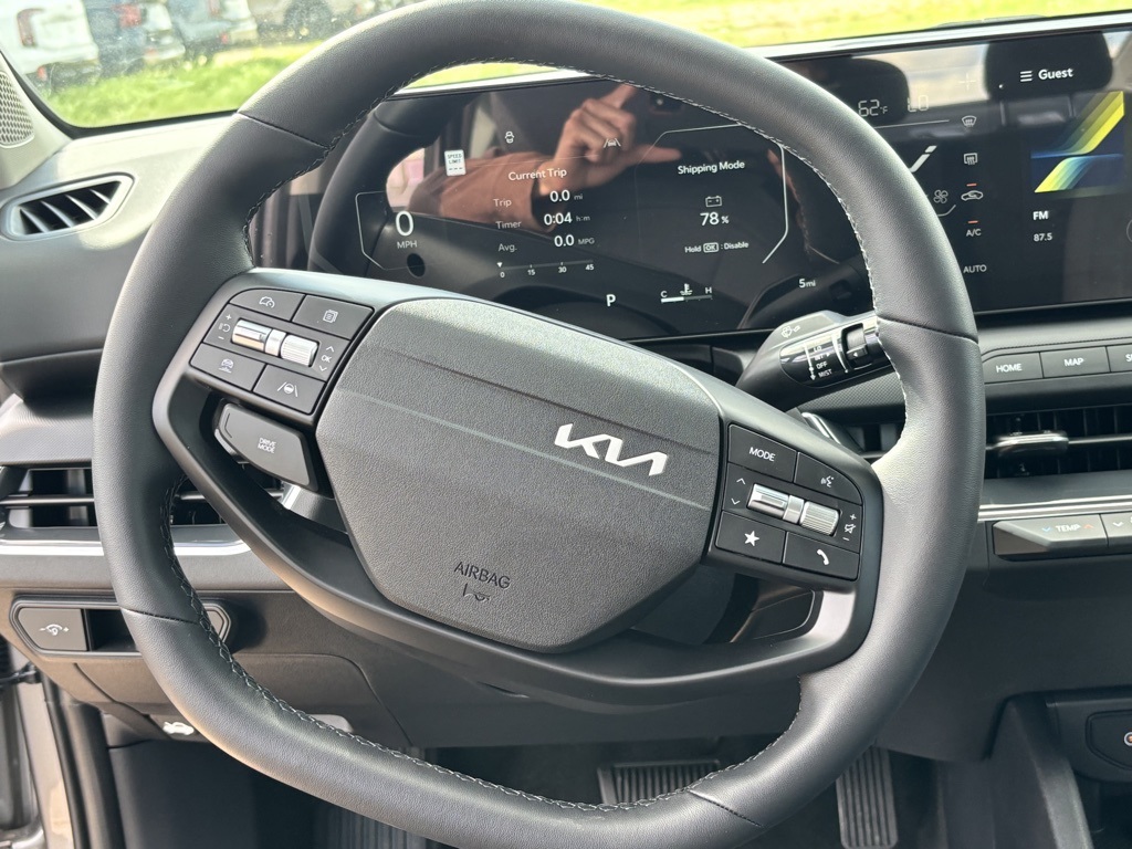 2025 Kia K4 EX photo 12