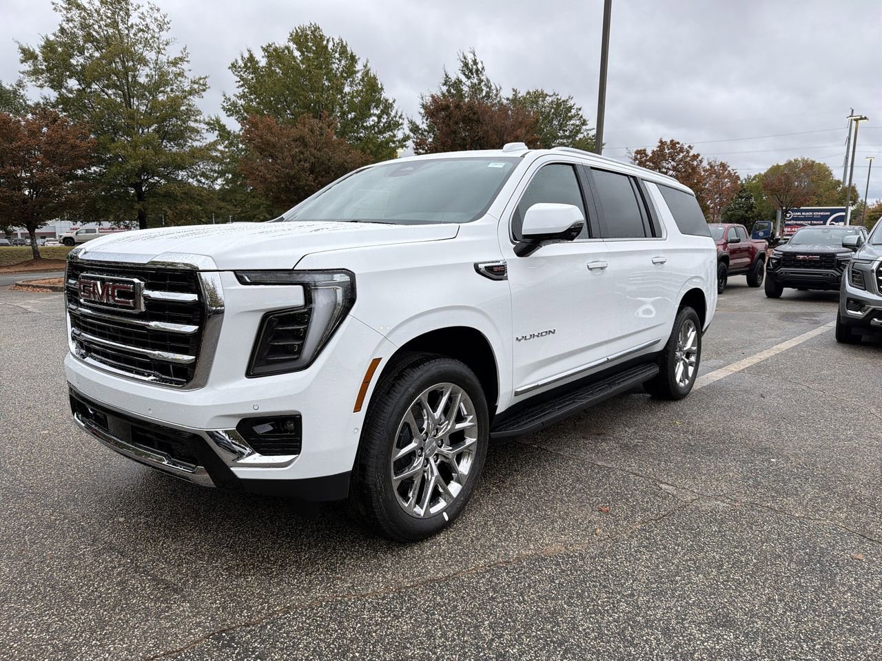 2026 GMC Yukon XL Elevation's photo