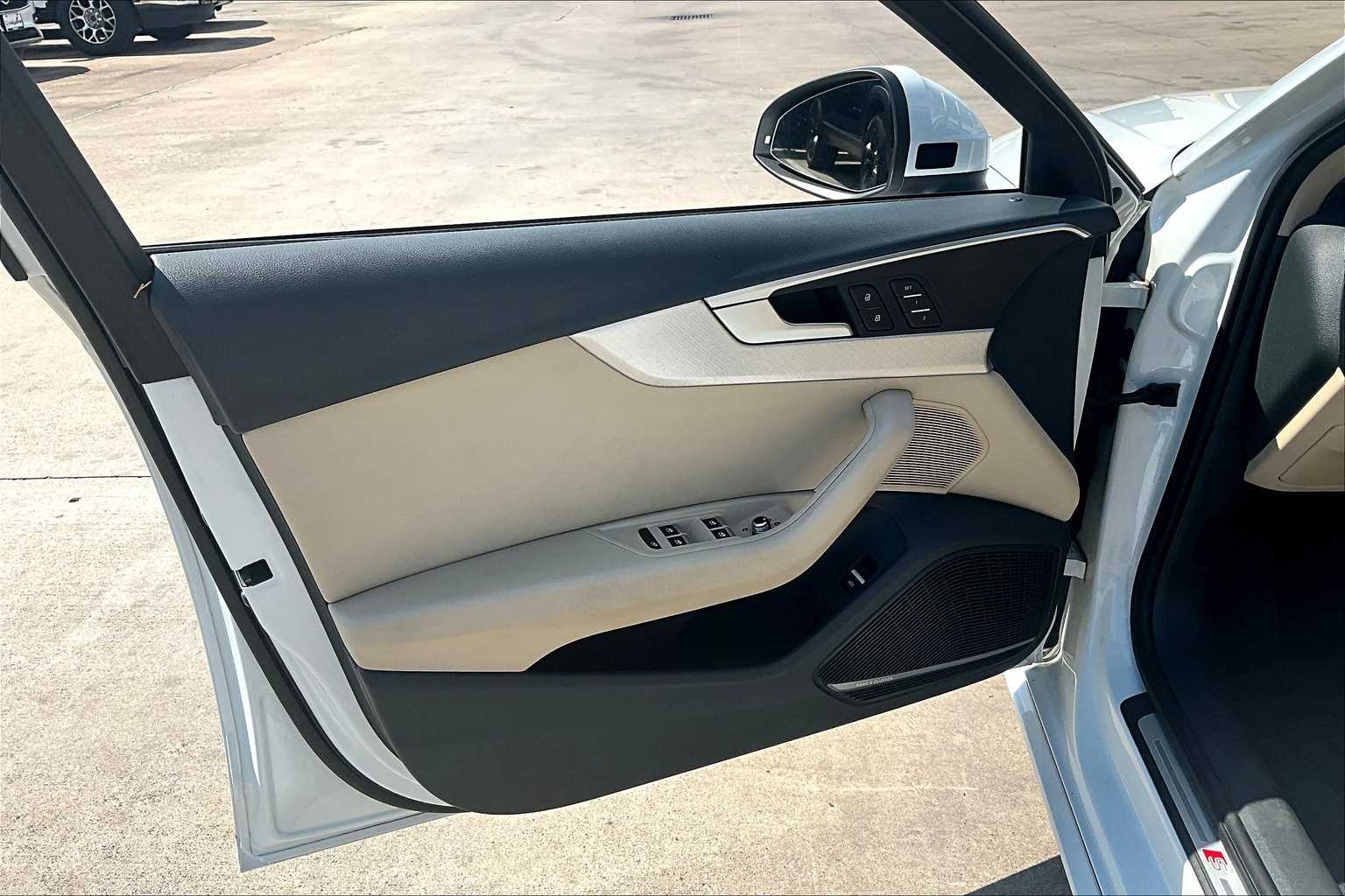 2018 Audi A4 Premium Plus photo 21