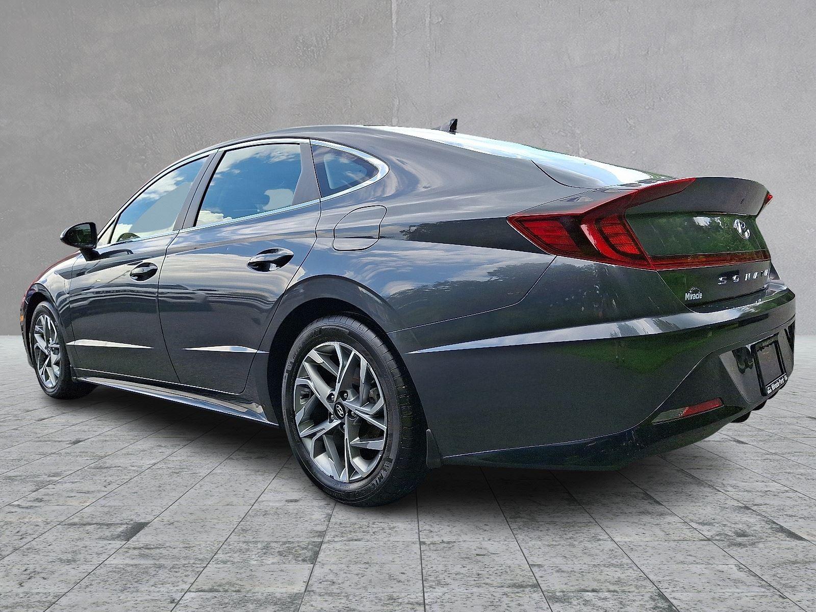 2022 Hyundai Sonata SEL photo 4