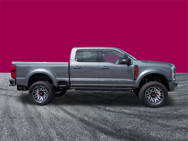 2026 Ford F-250 Lariat photo 3