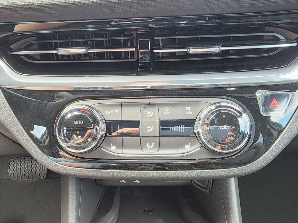 2025 Buick Envista ST photo 23