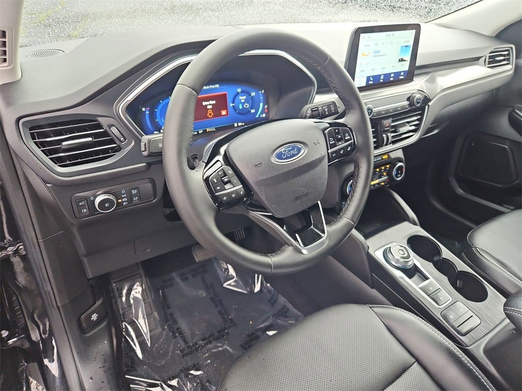 2022 Ford Escape Hybrid Titanium photo 8