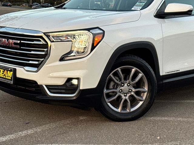 2024 Gmc Terrain SLT photo 3
