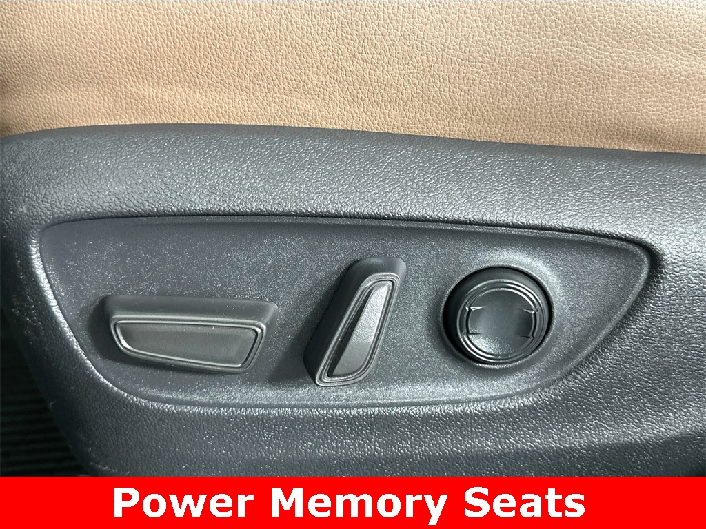 2024 Toyota Highlander Hybrid Platinum photo 18