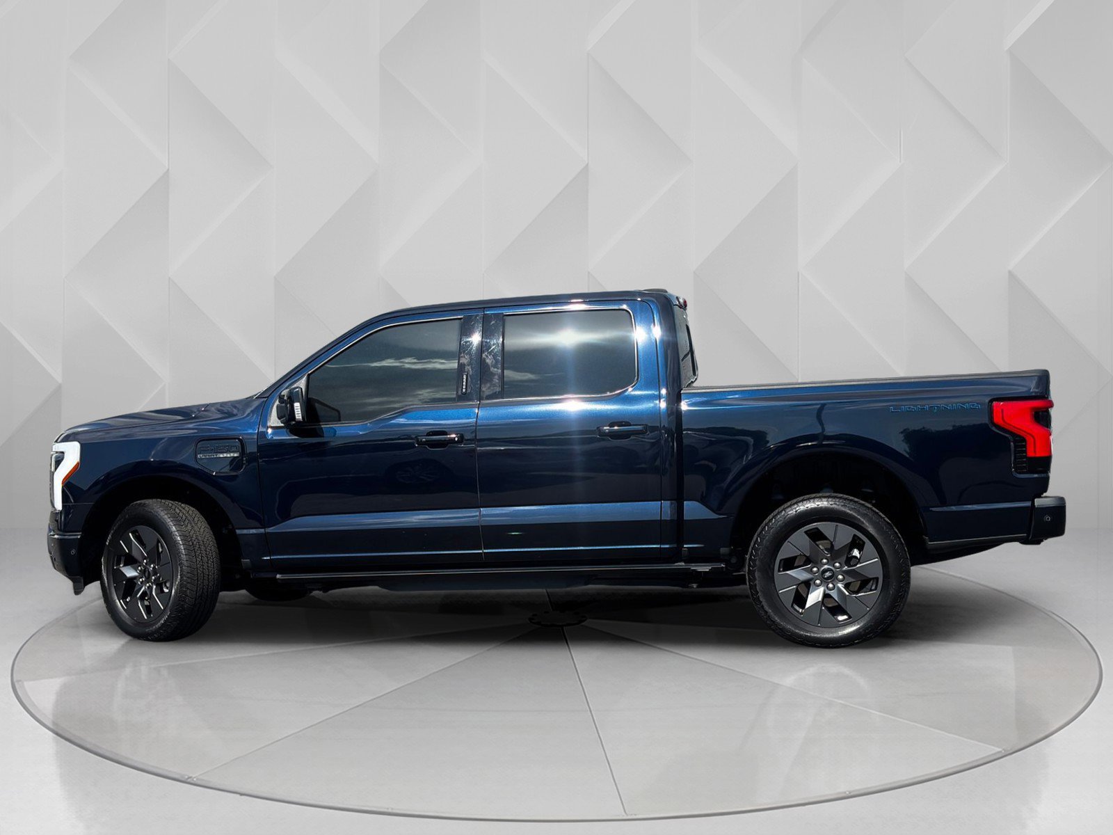 Used 2023 Ford F-150 Lightning Lariat with VIN 1FTVW1EV0PWG16450 for sale in Stockton, CA