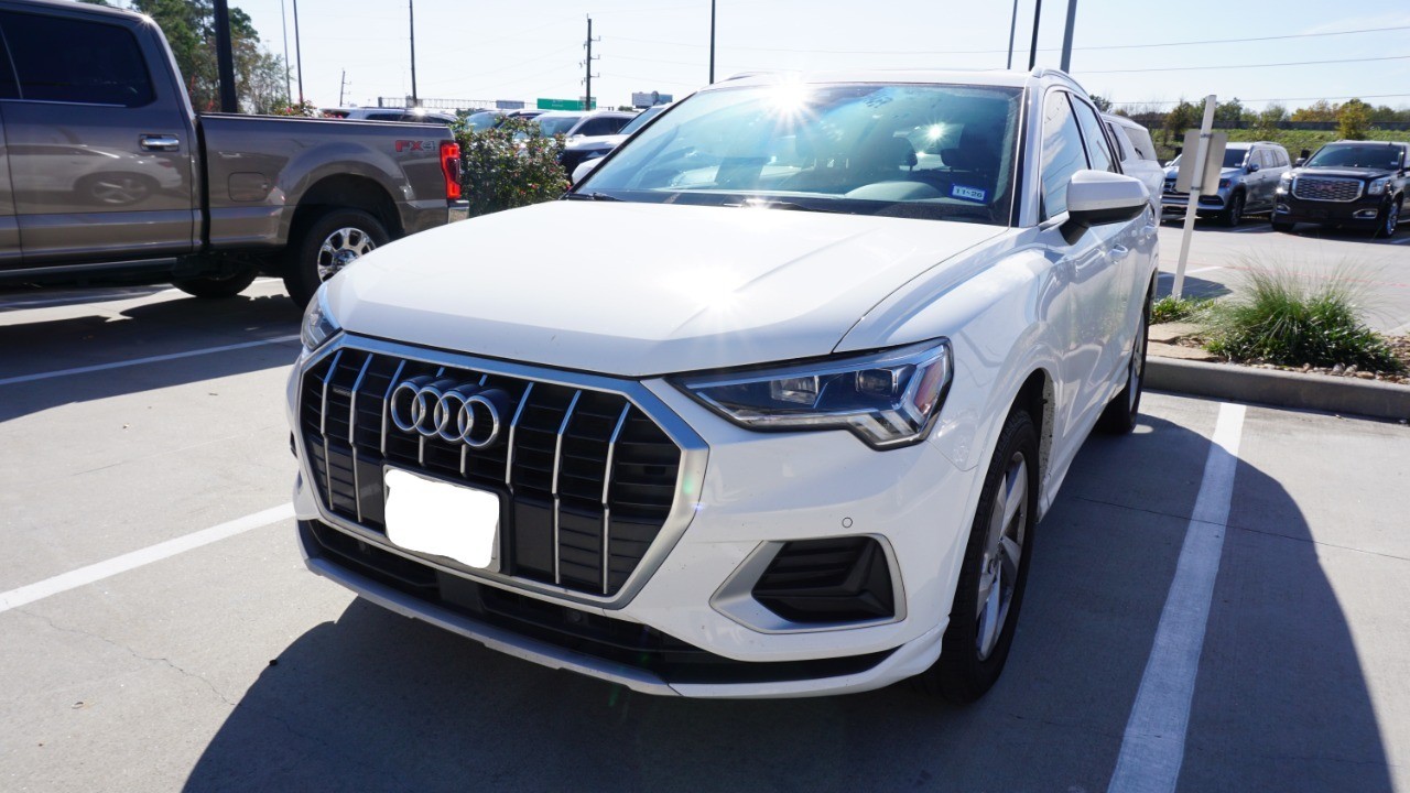 2020 Audi Q3 S Line Premium Plus's photo