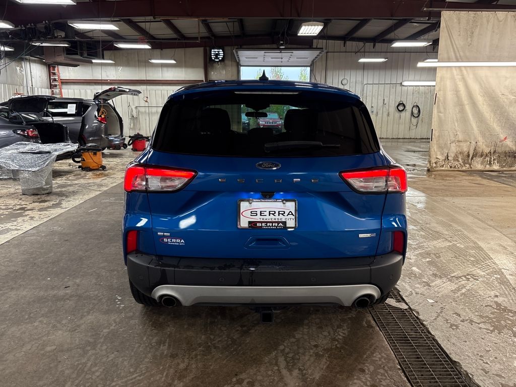 2020 Ford Escape SE photo 4