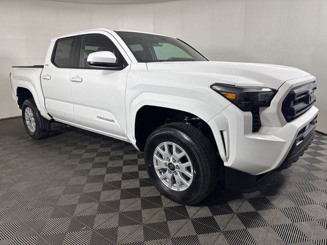 2026 Toyota Tacoma SR5's photo
